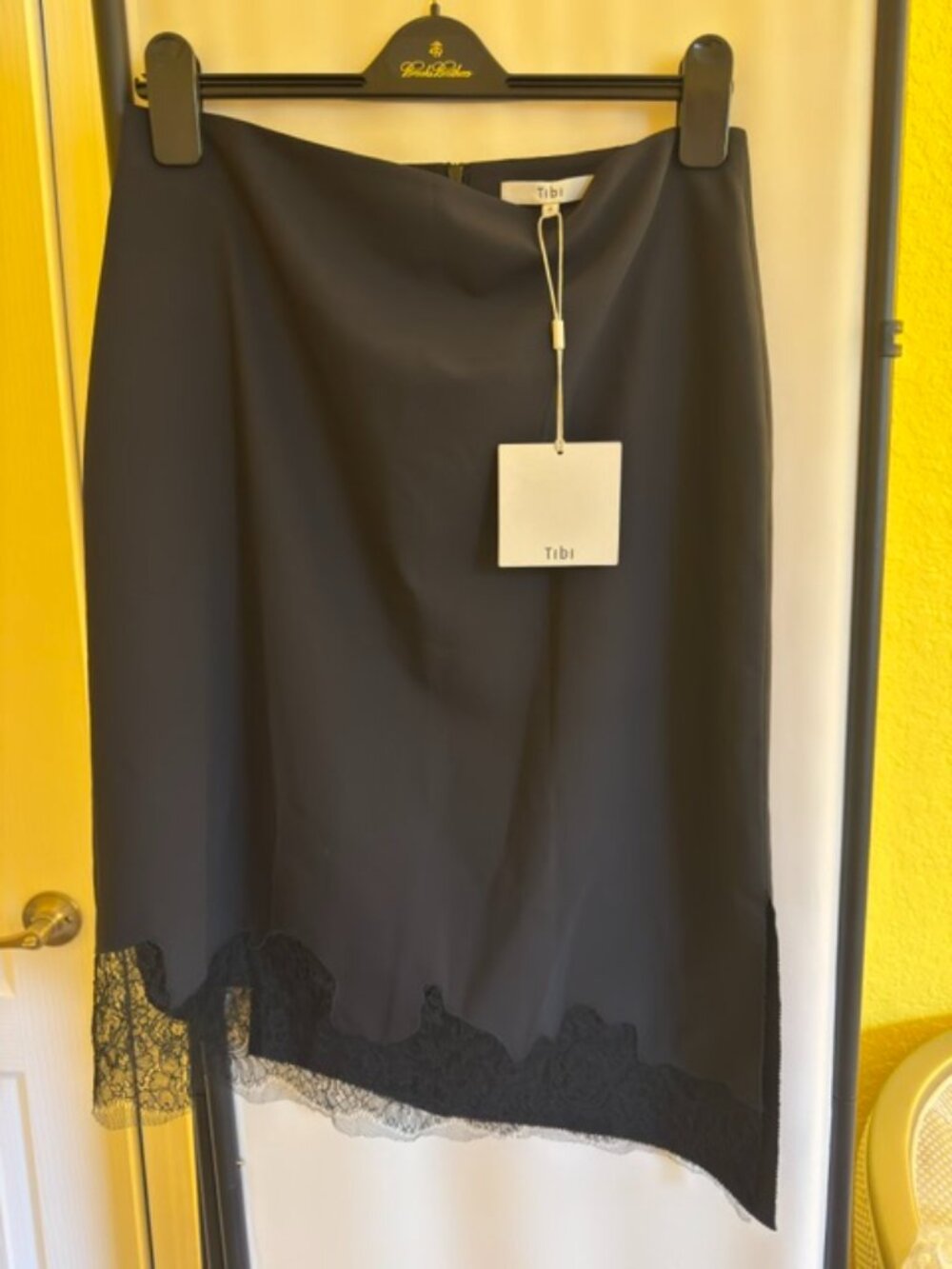 Tibi Black Wool Blend Midi Skirt w/ Lace Hem — Size 8